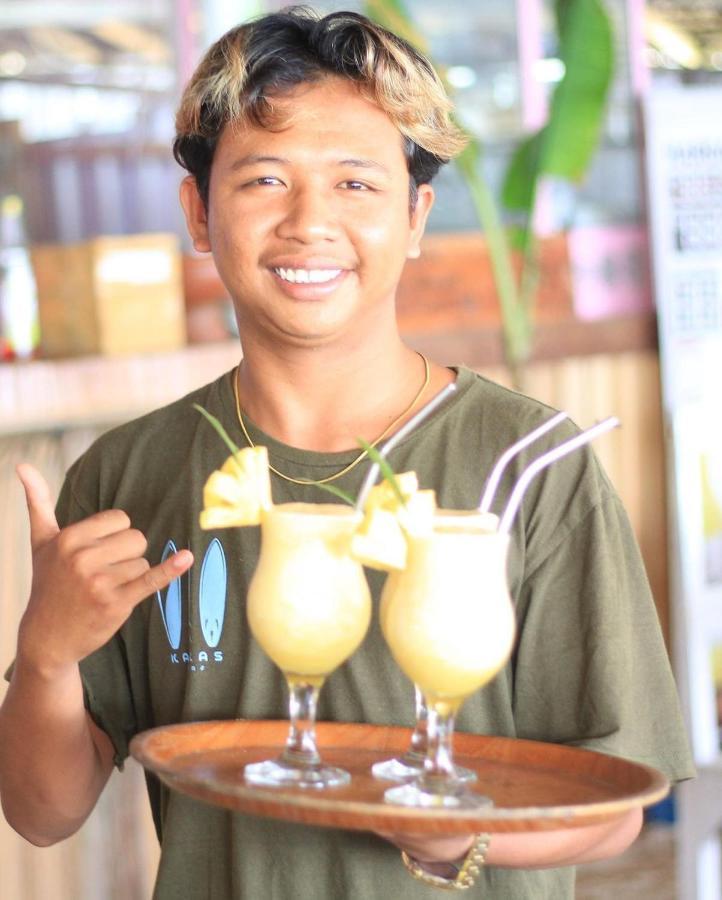 Отель Turtle House Lombok Kuta  Экстерьер фото